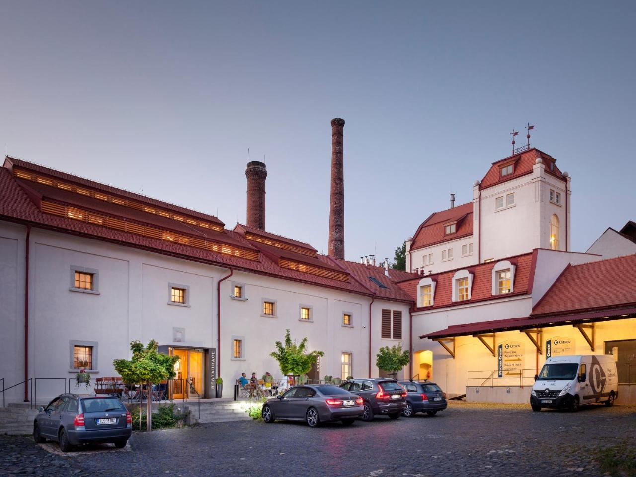 Hotel Kleis Cvikov Екстериор снимка