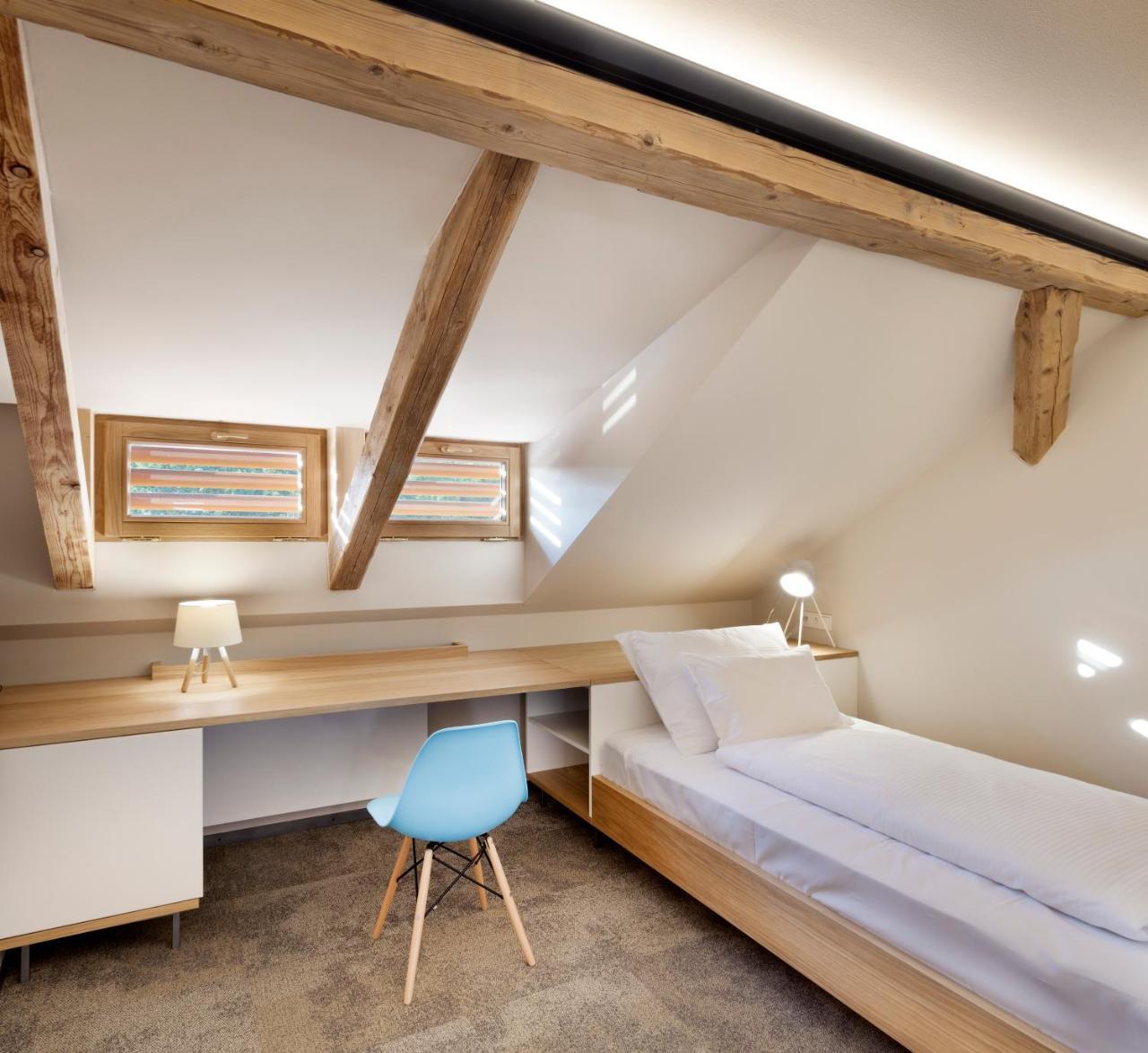 Hotel Kleis Cvikov Екстериор снимка